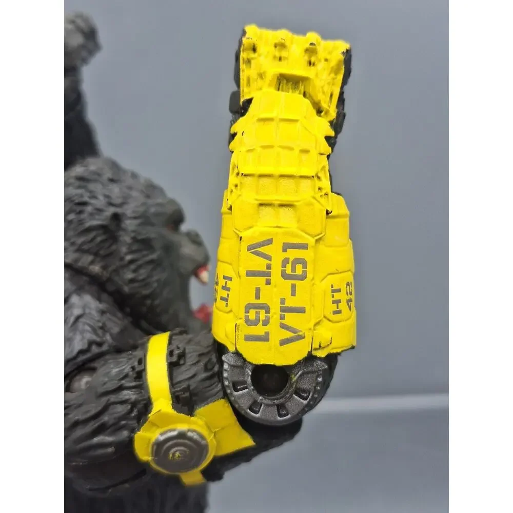 Godzilla x Kong~ Kong with B.E.A.S.T. Glove~Monsterverse~Action Figure~6 Inch